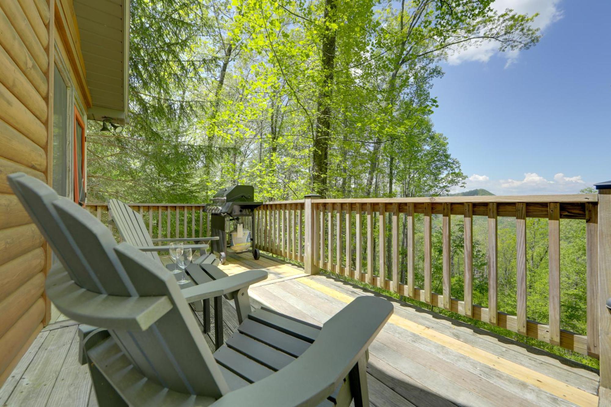 Bryson City Cabin With Hot Tub And Mountain Views! Kültér fotó
