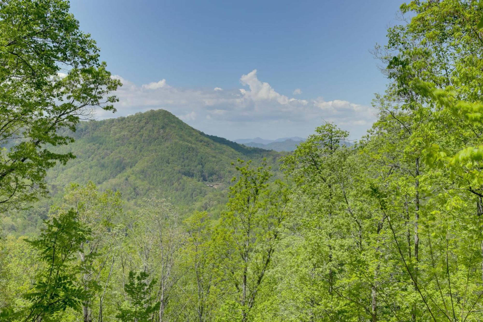 Bryson City Cabin With Hot Tub And Mountain Views! Kültér fotó